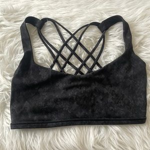 Lululemon sports bra